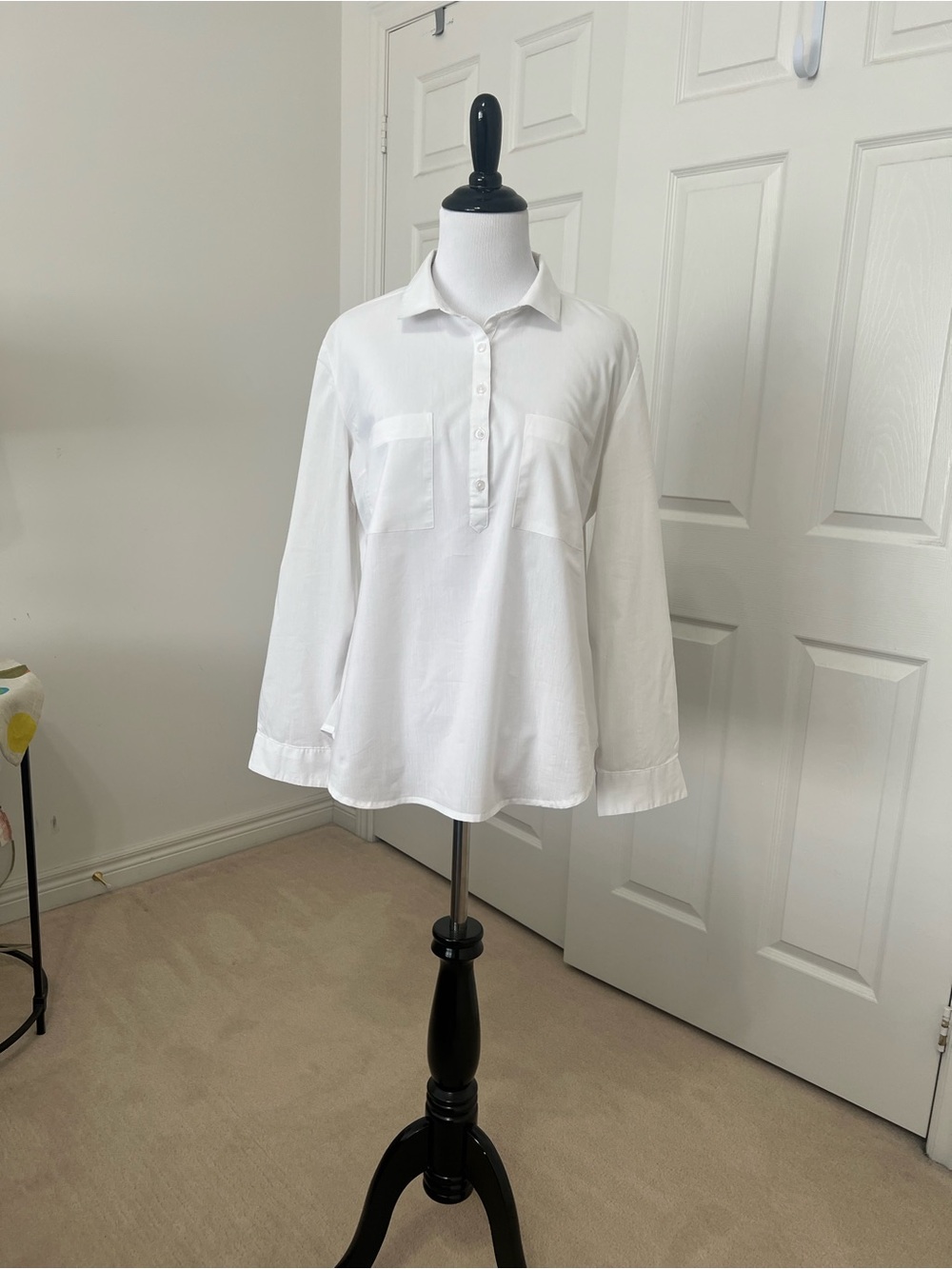 Harvé Benard White blouse size Medium